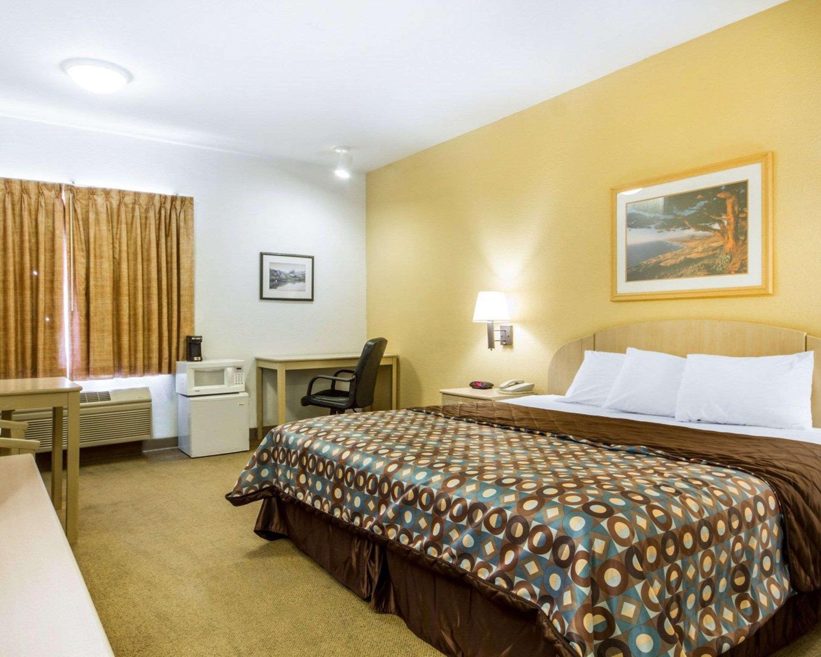 Rodeway Inn Watsonville Exteriör bild