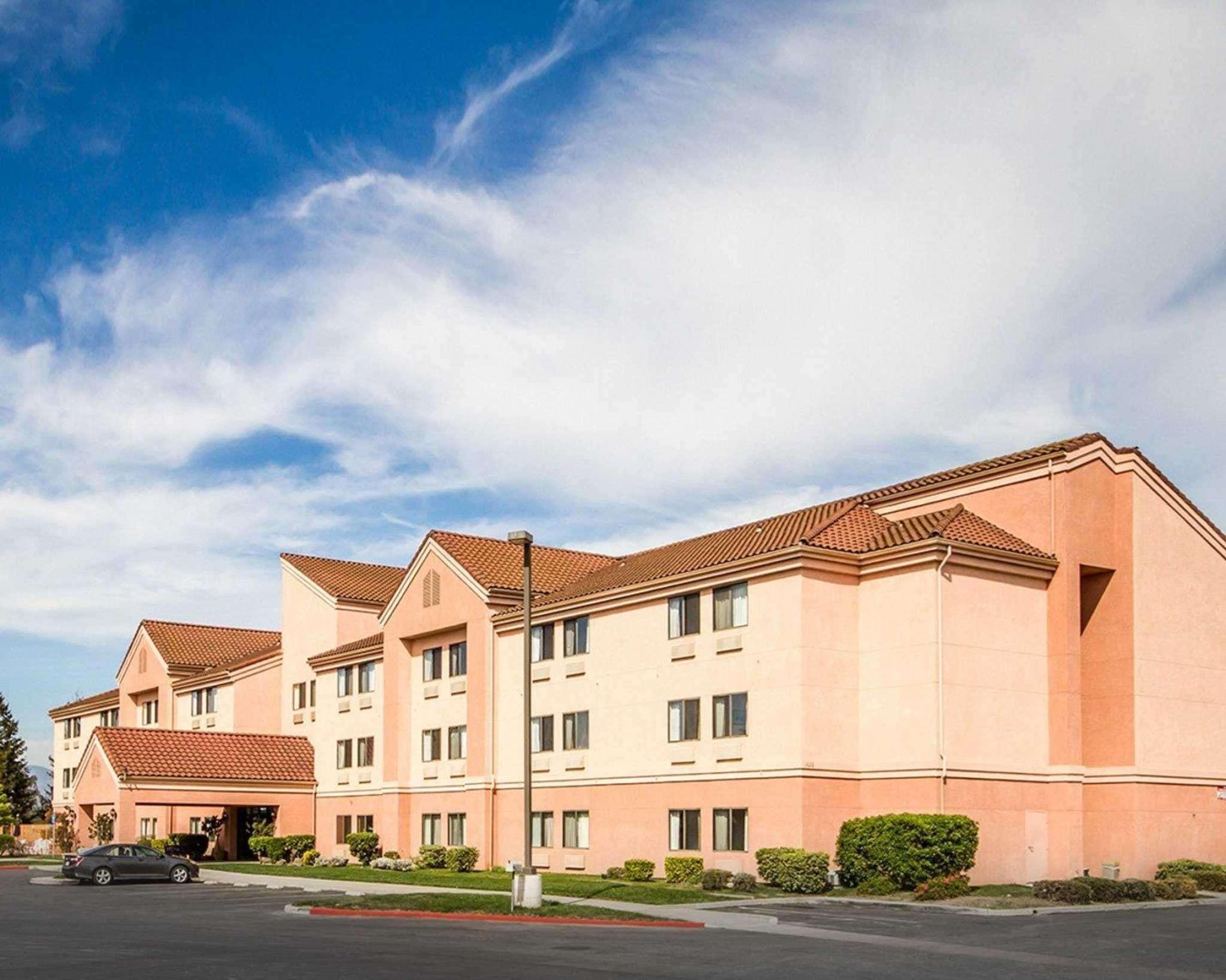 Rodeway Inn Watsonville Exteriör bild